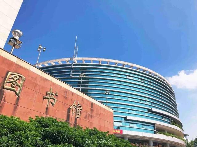 嘉應(yīng)大學(xué)圖書館LED顯示屏，完工?。?/></a></td>
  </tr>
</table>
</div>
<div   id=